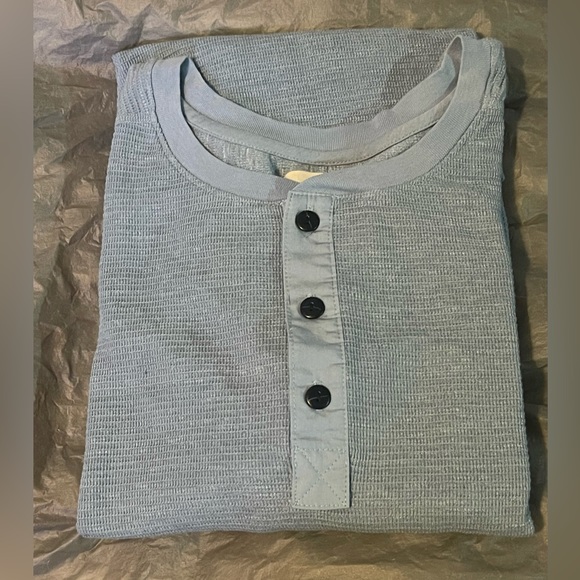 **SOLD**Mills Supply mens size XL blue casual shirt. Retail $118 - Picture 1 of 4